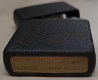 Original Zippo Feuerzeug - "Black Crackle" - Benzinfeuerzeug - Sturmfeuerzeug - Back Ice